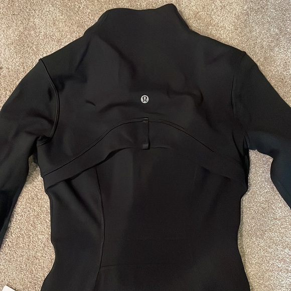 NWT lululemon define jacket - Picture 5 of 6